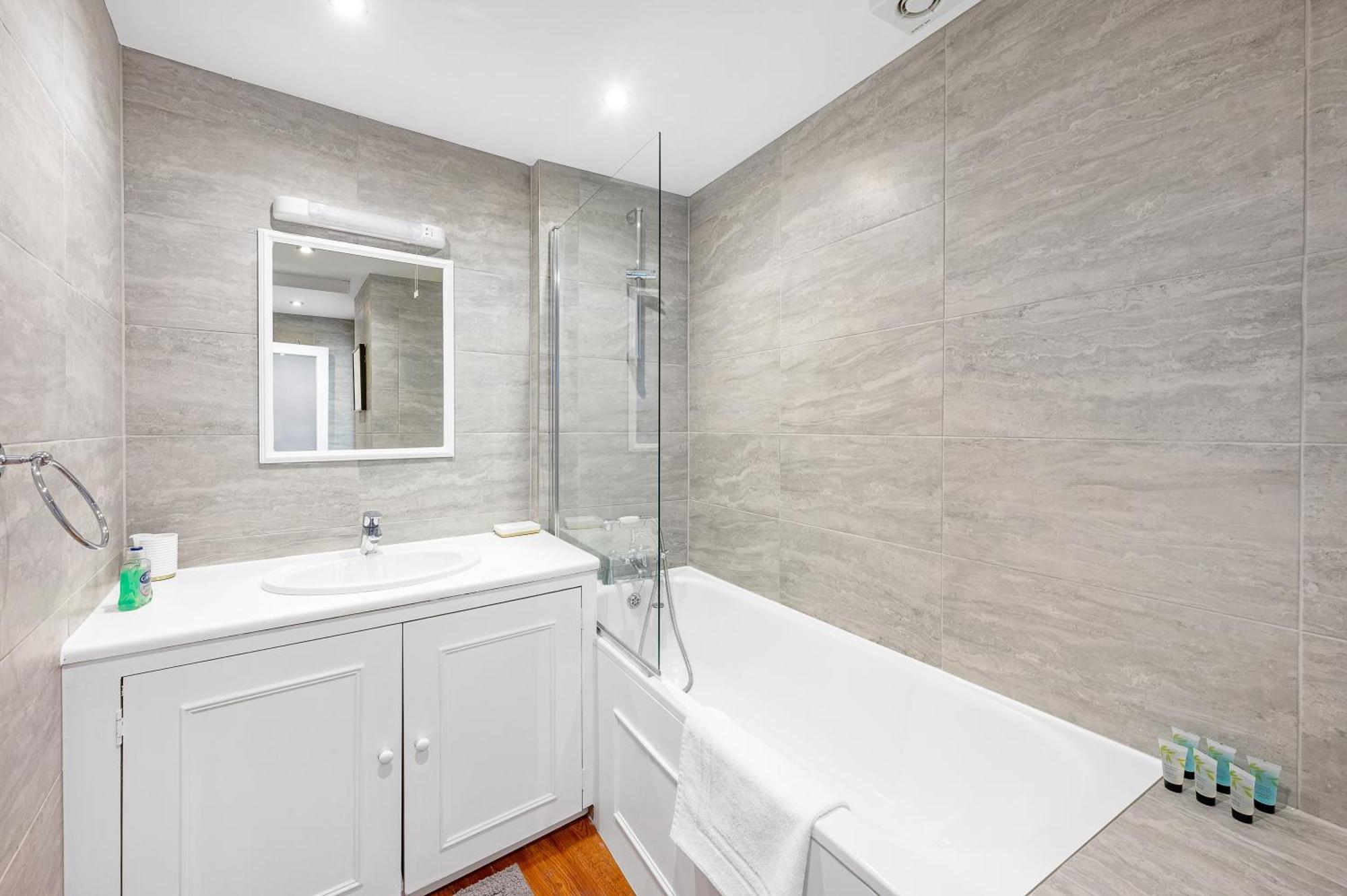 דירות לונדון 1Bed Flat In Earl'S Court מראה חיצוני תמונה